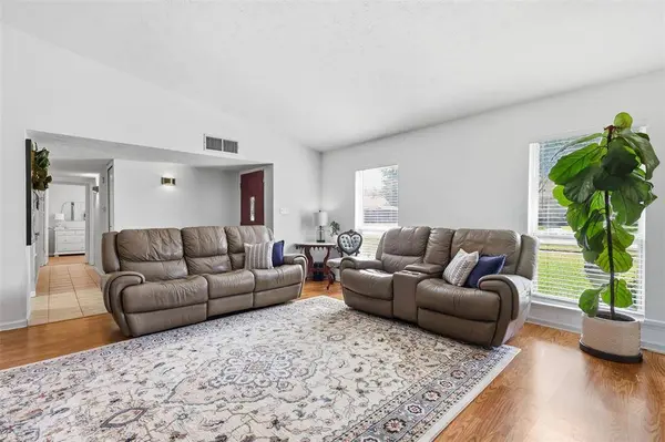 5720 Truitt Street, The Colony, TX 75056
