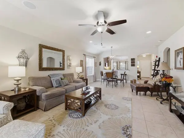 2305 Prescott Downs Drive, Denton, TX 76210