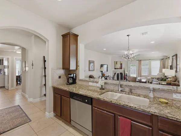 2305 Prescott Downs Drive, Denton, TX 76210