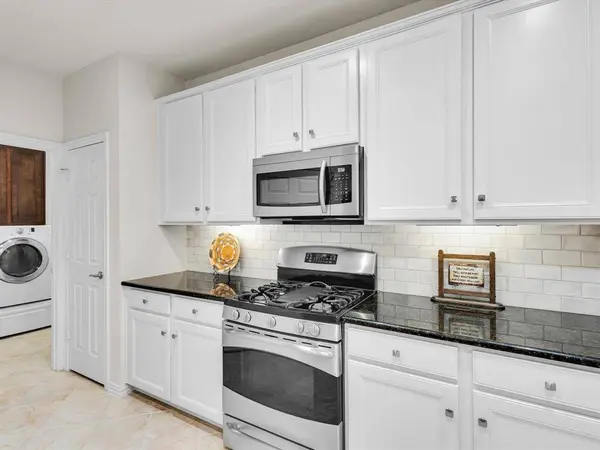 4344 Kestrel Way, Carrollton, TX 75010