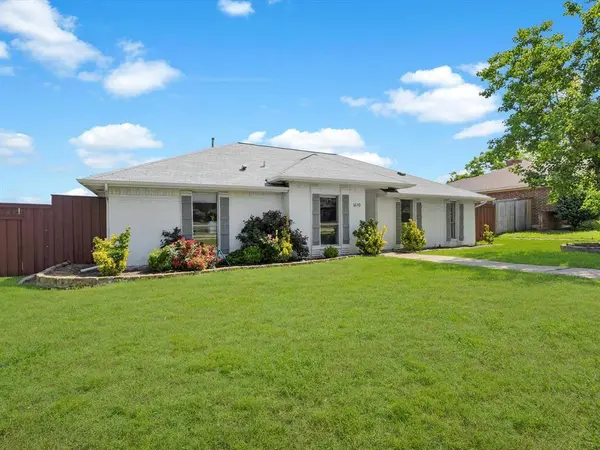 1619 Walker Drive, Carrollton, TX 75007