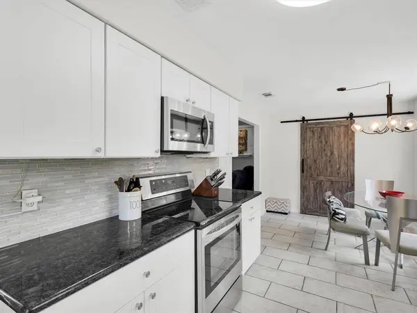 1619 Walker Drive, Carrollton, TX 75007