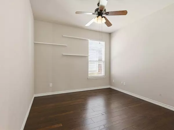 2731 Safe Harbor Drive, Lewisville, TX 75056