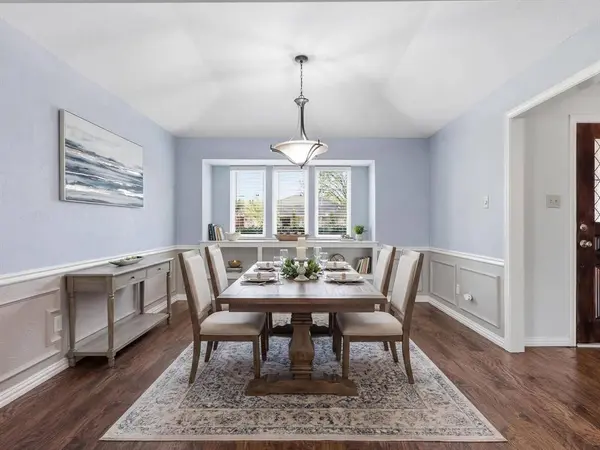 2018 Robin Hill Lane, Carrollton, TX 75007