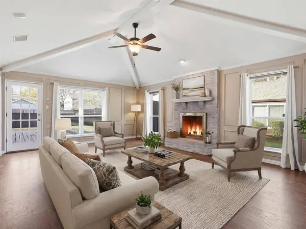 2018 Robin Hill Lane, Carrollton, TX 75007