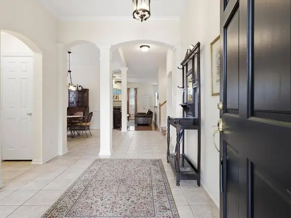 1740 Ivy Lane, Carrollton, TX 75007