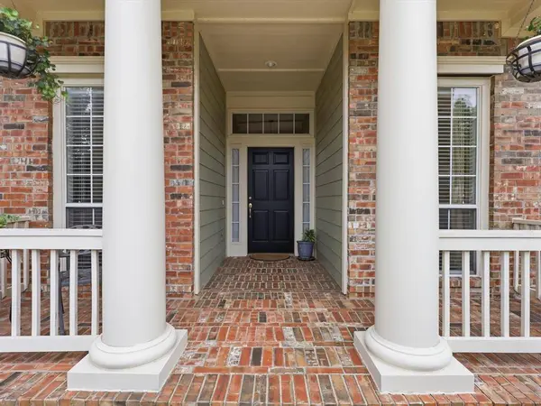 1740 Ivy Lane, Carrollton, TX 75007