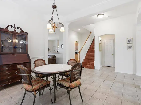 1740 Ivy Lane, Carrollton, TX 75007