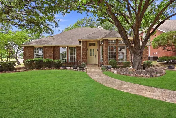 2801 Buena Vista Court, Carrollton, TX 75007
