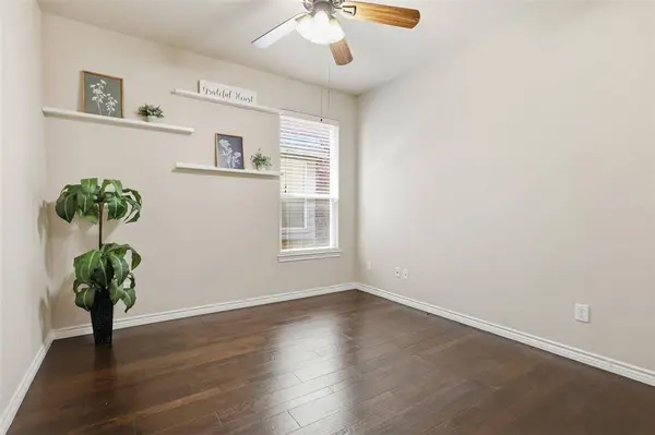 2731 Safe Harbor Drive, Lewisville, TX 75056