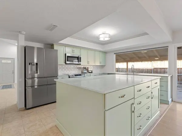 1804 Castille Drive, Carrollton, TX 75007