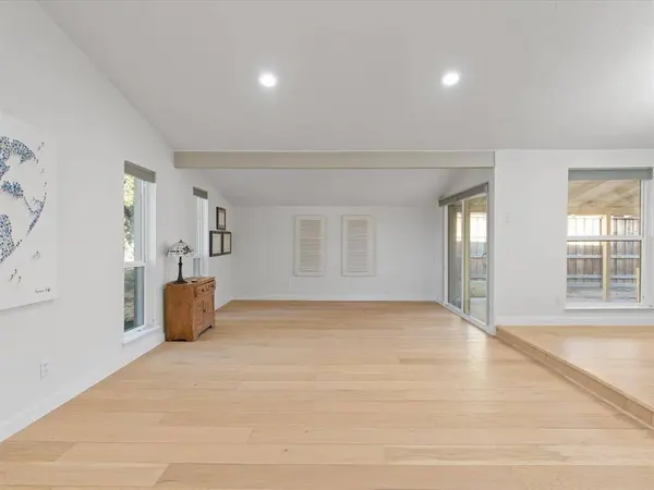 1804 Castille Drive, Carrollton, TX 75007