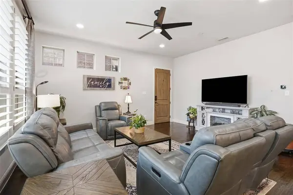 4675 Rhett Lane #A, Carrollton, TX 75010