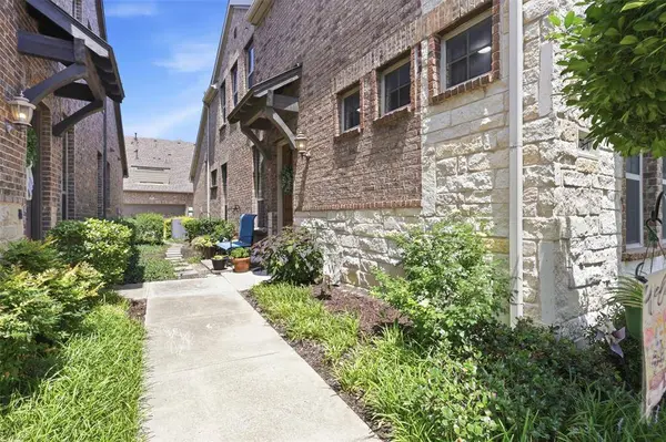 4675 Rhett Lane #A, Carrollton, TX 75010