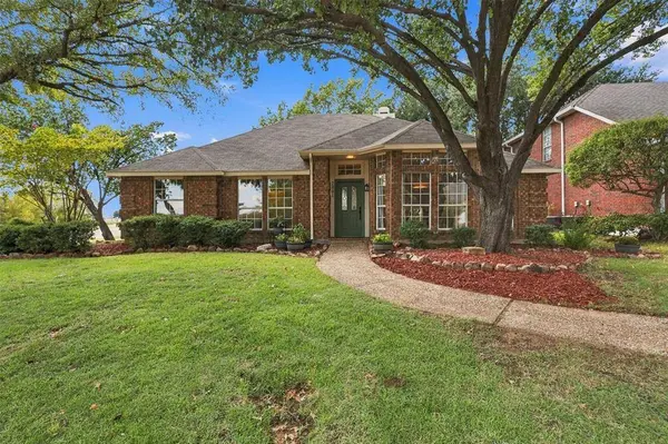 2801 Buena Vista Court, Carrollton, TX 75007