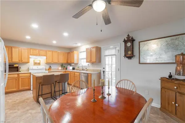 106 Williams ST, Smithfield, VA 23430