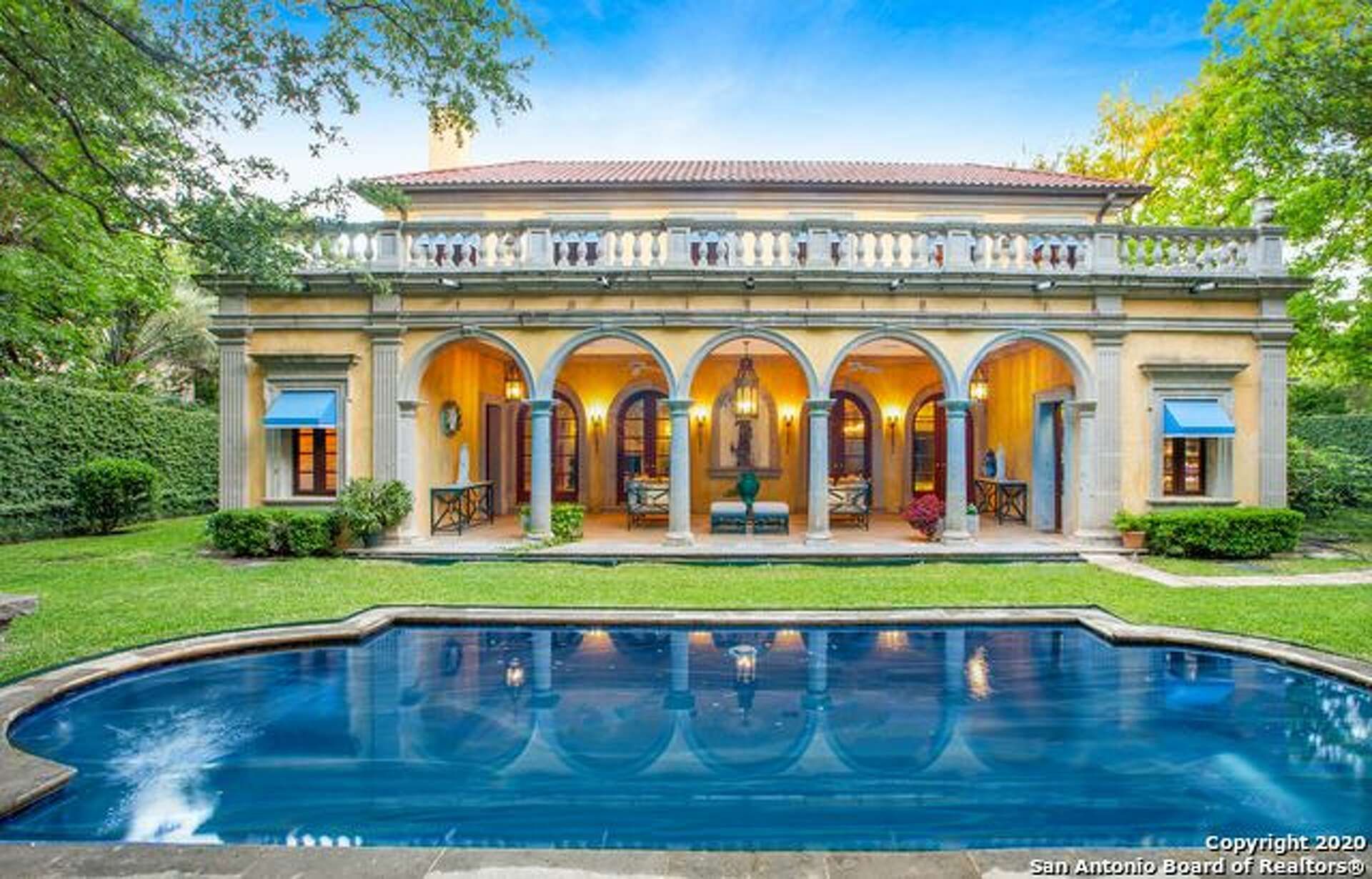 Olmos Park San Antonio — exclusive inner-loop independent municipality with mid-century luxury estates and own police force