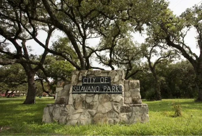 Shavano Park city sign — independent municipality in San Antonio's northwest corridor with luxury estate homes