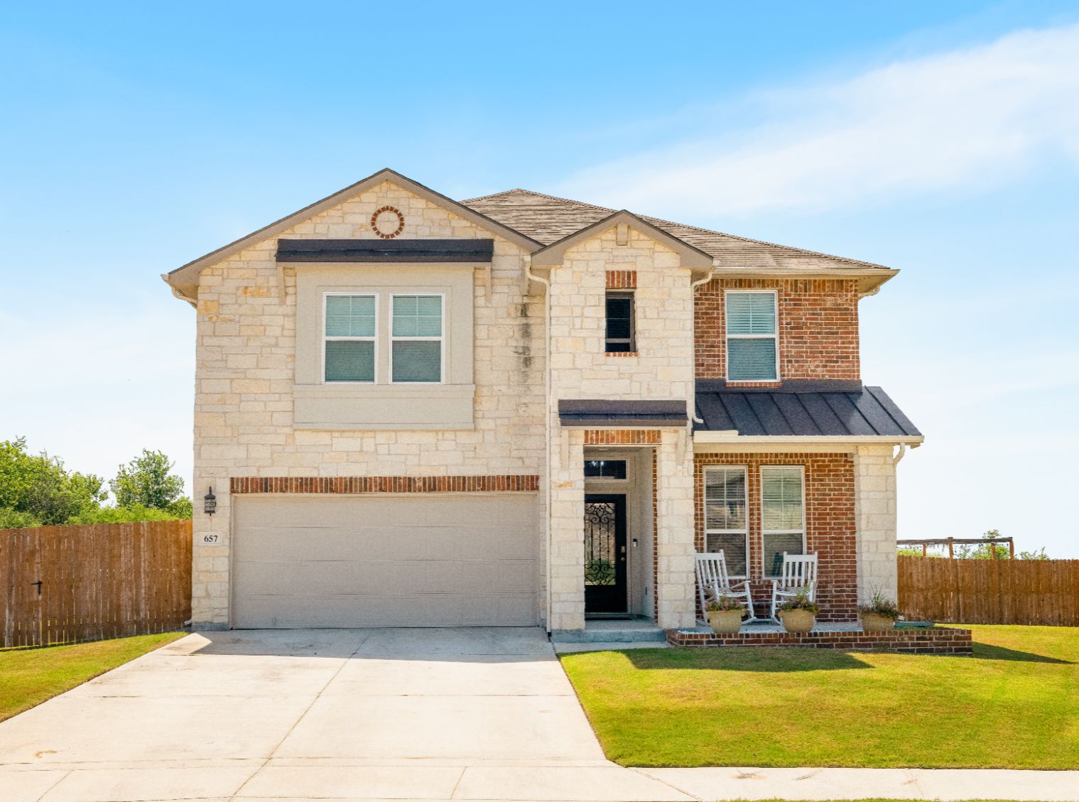 San Antonio VA homebuyer comparing mortgage lenders