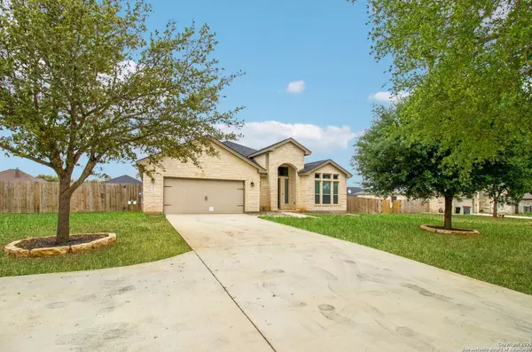 112 Short Meadow, Lytle, TX 78052