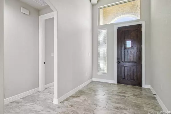 112 Short Meadow, Lytle, TX 78052