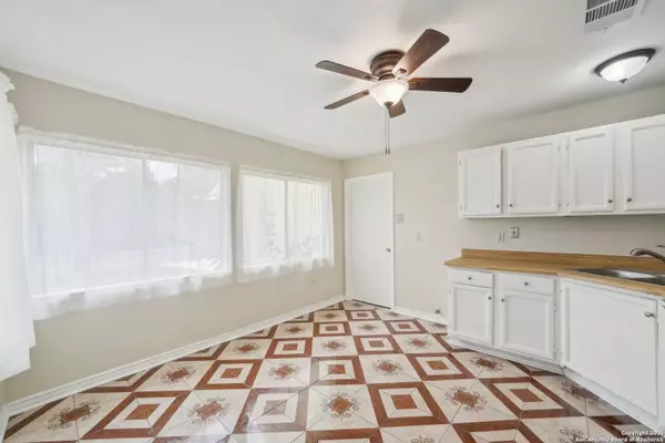 9418 Points Edge, San Antonio, TX 78250
