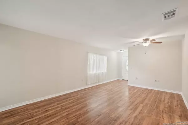 9418 Points Edge, San Antonio, TX 78250