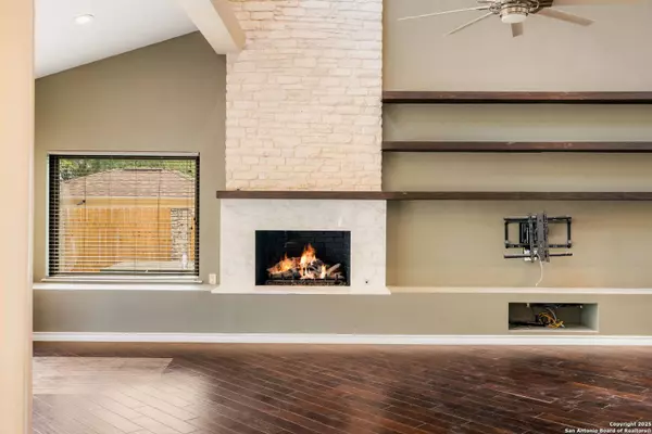 6326 Mallard Point, Windcrest, TX 78239