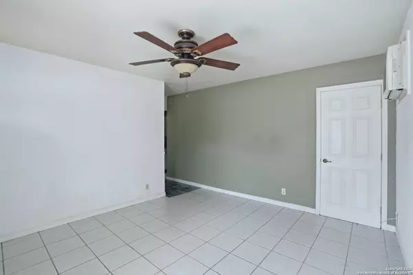 9811 Eveningway, San Antonio, TX 78233