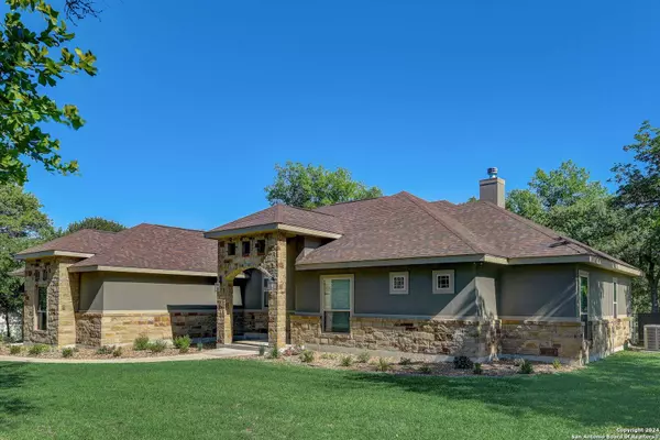 315 CIBOLO RIDGE DR, La Vernia, TX 78121-5953