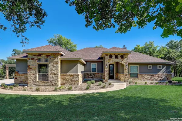 315 CIBOLO RIDGE DR, La Vernia, TX 78121-5953