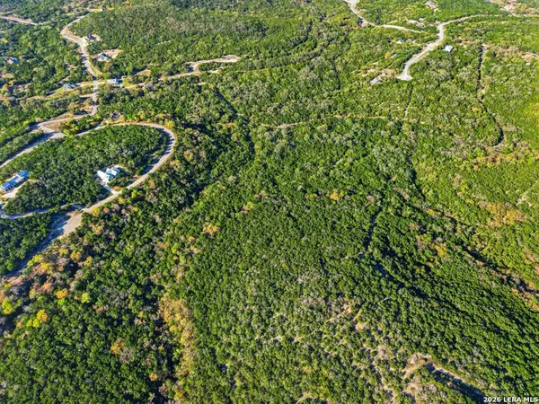 386 Private Road 1712, Mico, TX 78056
