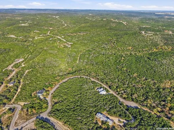 386 Private Road 1712, Mico, TX 78056