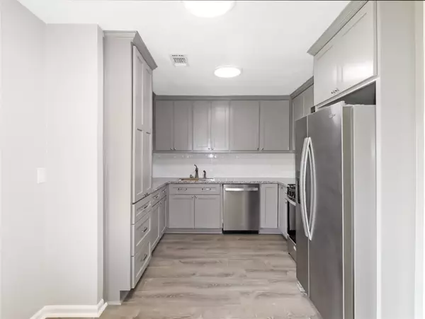 3105 Church ST, Galveston, TX 77550