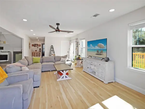 4219 Frost ST, Santa Fe, TX 77517