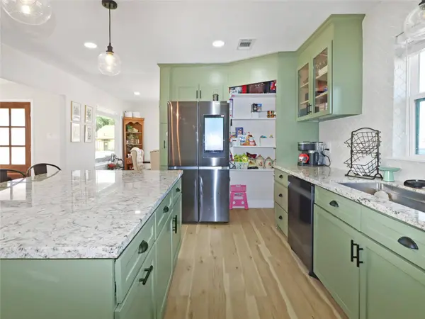 4219 Frost ST, Santa Fe, TX 77517