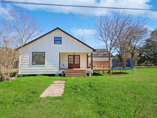 4219 Frost ST, Santa Fe, TX 77517