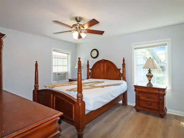 1411 15th AVE N, Texas City, TX 77590