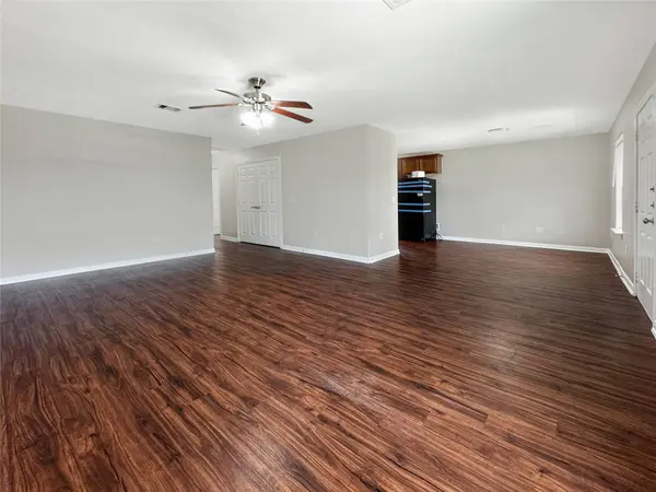 7426 Blue Jay DR, Texas City, TX 77591