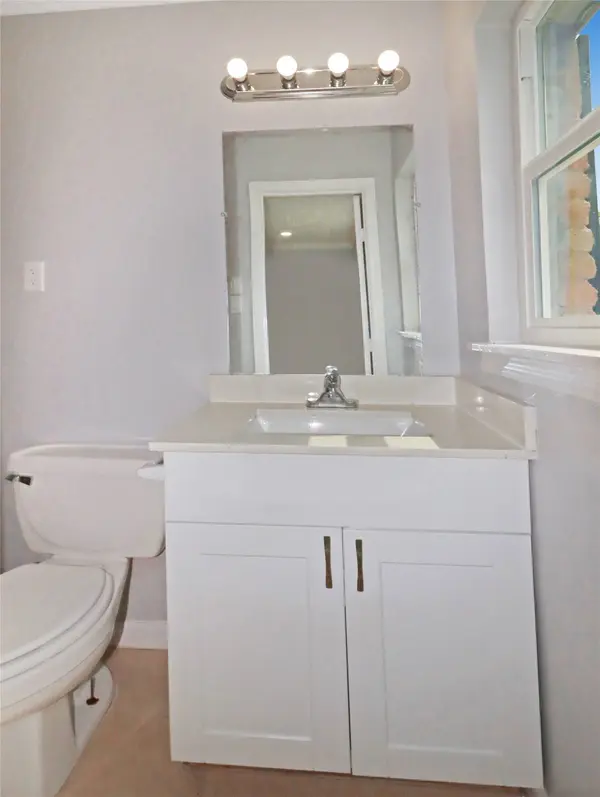 8711 Shadow Crest ST, Houston, TX 77074