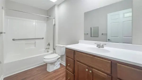 7406 Blue Jay DR, Texas City, TX 77591
