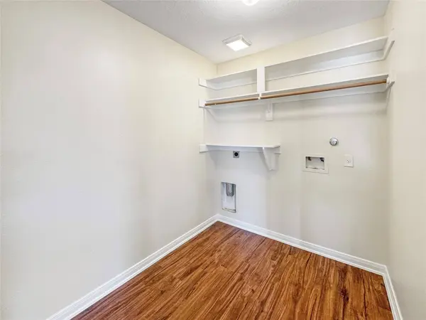 7521 Blue Jay DR, Texas City, TX 77591
