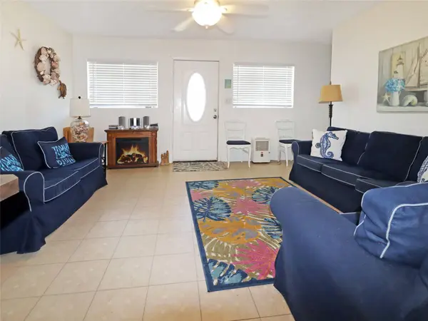 6004 Avenue T, Galveston, TX 77551