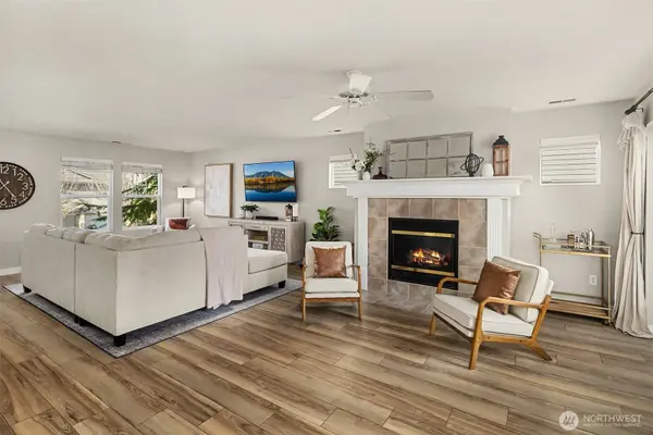 36907 SE Braeburn ST, Snoqualmie, WA 98065