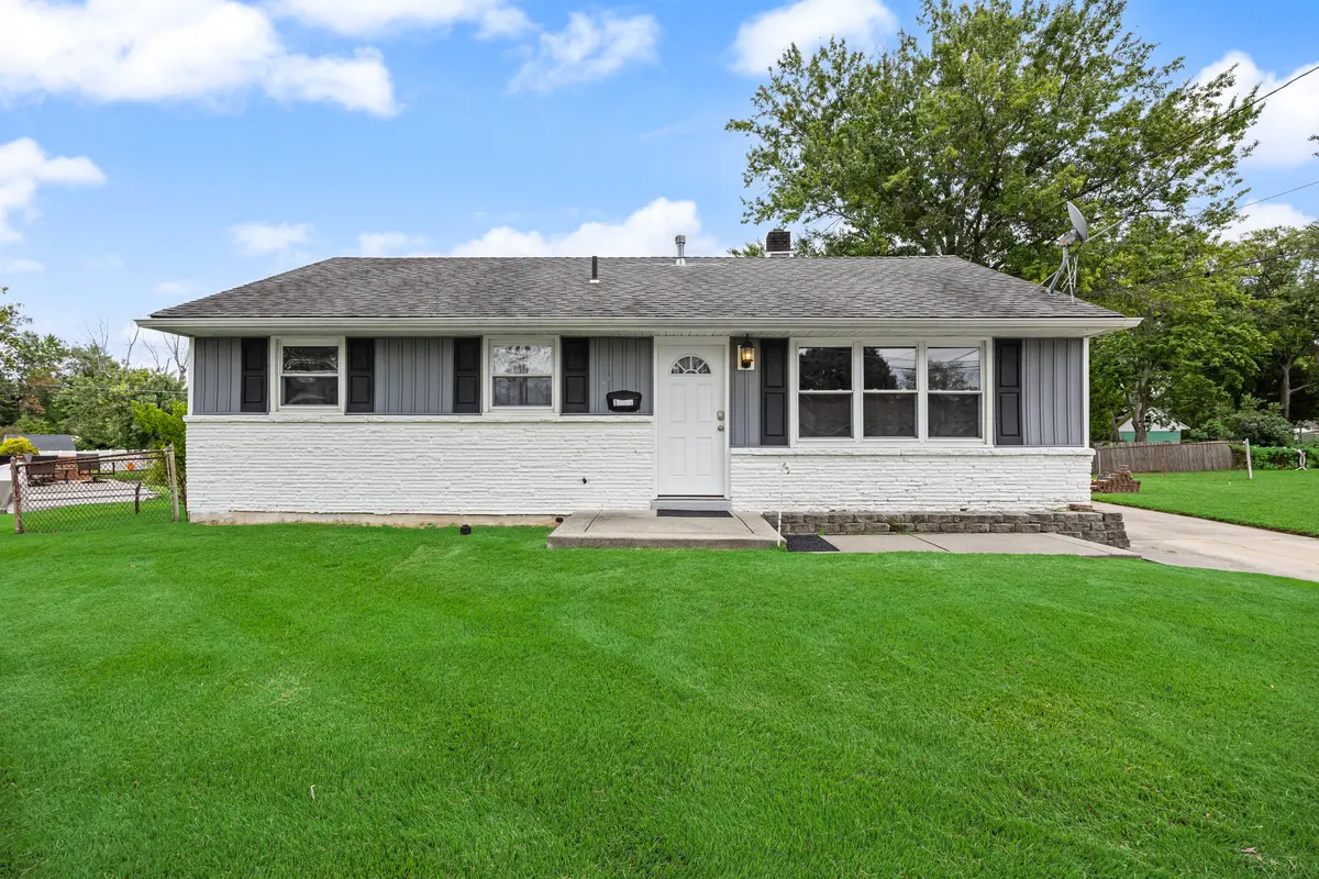 1134 Vivian Ter, West Deptford Twp, NJ 08096-1170