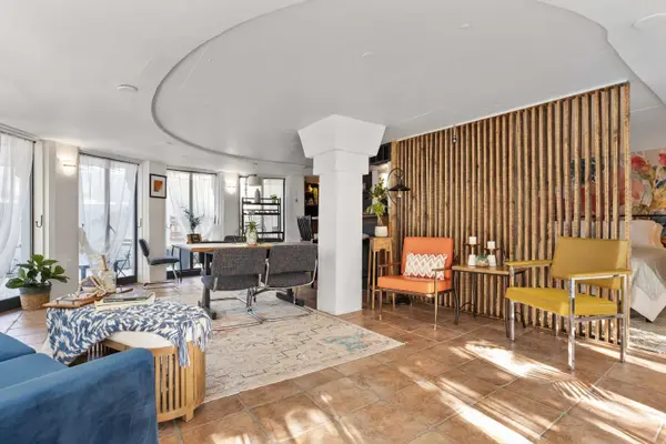 6 Dale Ave, Cherry Hill, NJ 08002-3301