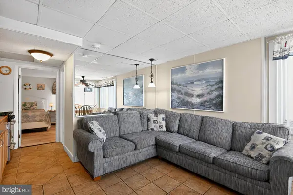 406--10 MONTEREY #201, Wildwood Crest, NJ 08260