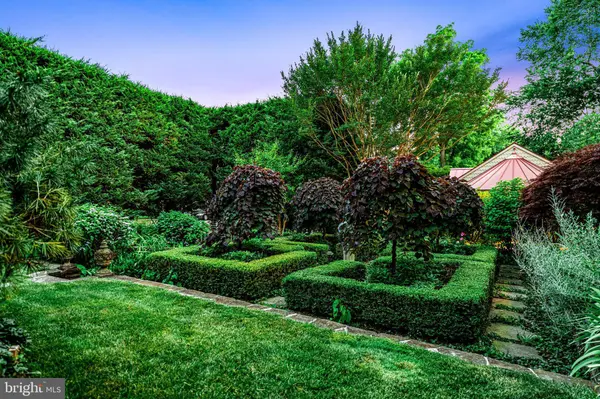 500 CHESTER AVE, Moorestown, NJ 08057