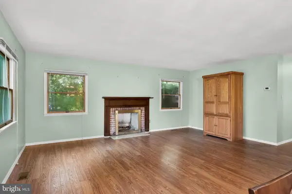 9 ELRIDGE PL, Willingboro, NJ 08046
