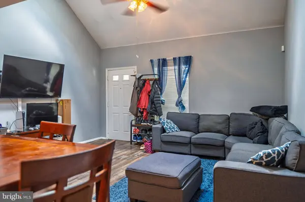 421 PARK PLACE DR, Cherry Hill, NJ 08002